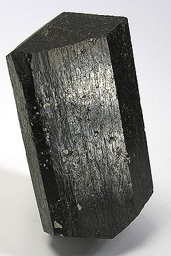 Schorl-181669.jpg