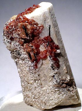 Cancrinite-Natrolite-Rhodochrosite-20244.jpg