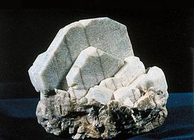 Feldspar(Microcline)USGOV.jpg